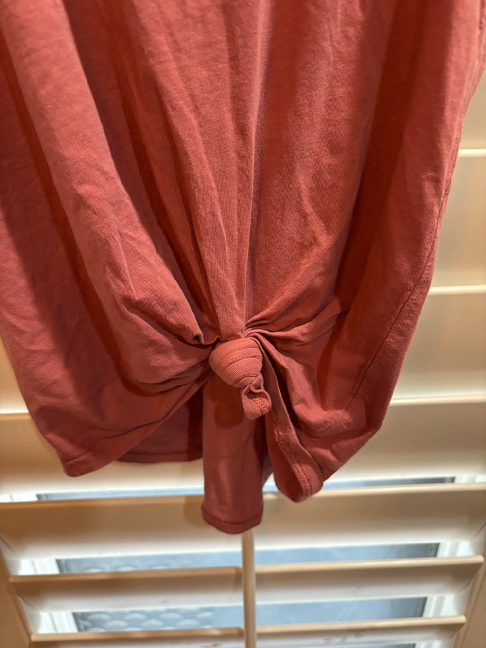 ❤️FINAL WEEKEND❤️Lululemon Women’s Dark Coral Tie-Front Tank Top - Picture 2 of 4